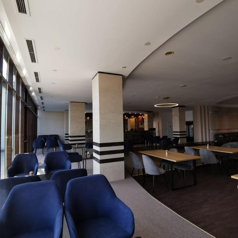 Hotel Zimbru Snagov Tincabesti Екстериор снимка