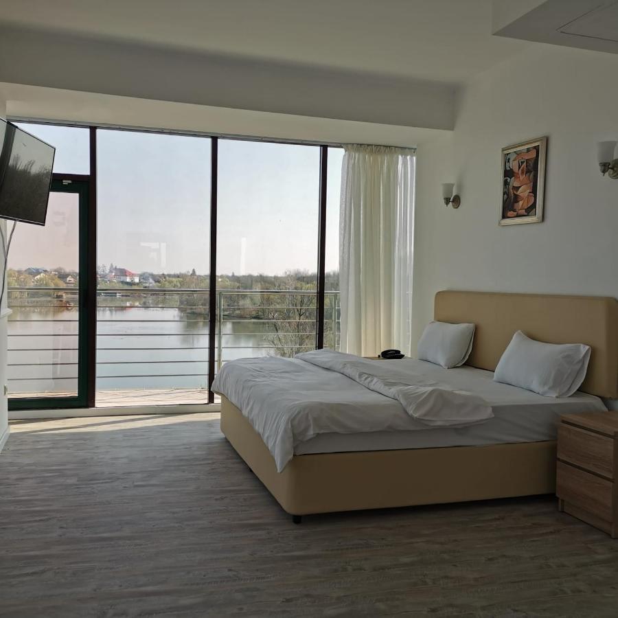 Hotel Zimbru Snagov Tincabesti Екстериор снимка